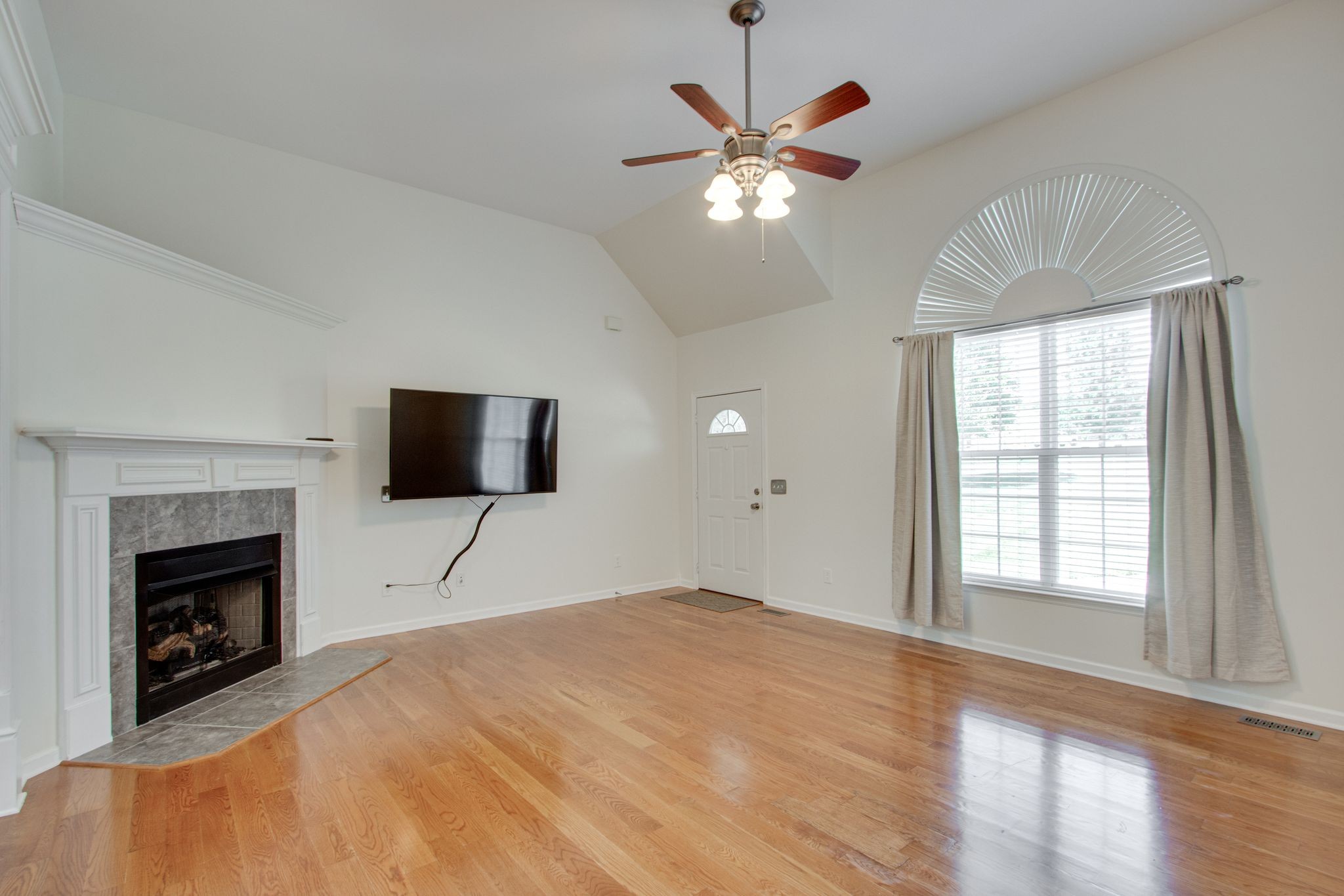 2008 Lasea Way Spring Hill, TN 37174 - Photo 4 of 24 Gallery Image 4