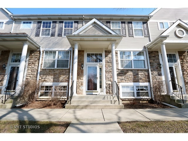 874 South Insignia Court Palatine, IL 60067 - Photo 1 of 15