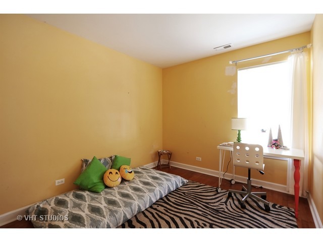 874 South Insignia Court Palatine, IL 60067 - Photo 13 of 15