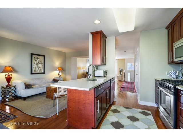 874 South Insignia Court Palatine, IL 60067 - Photo 7 of 15