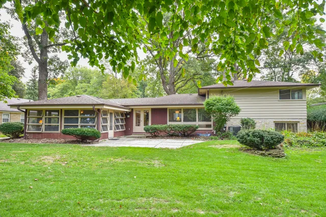 $450,000 | 2342 West Acacia Road, Glendale, WI 53209