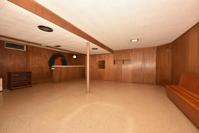 $450,000 | 2342 West Acacia Road, Glendale, WI 53209