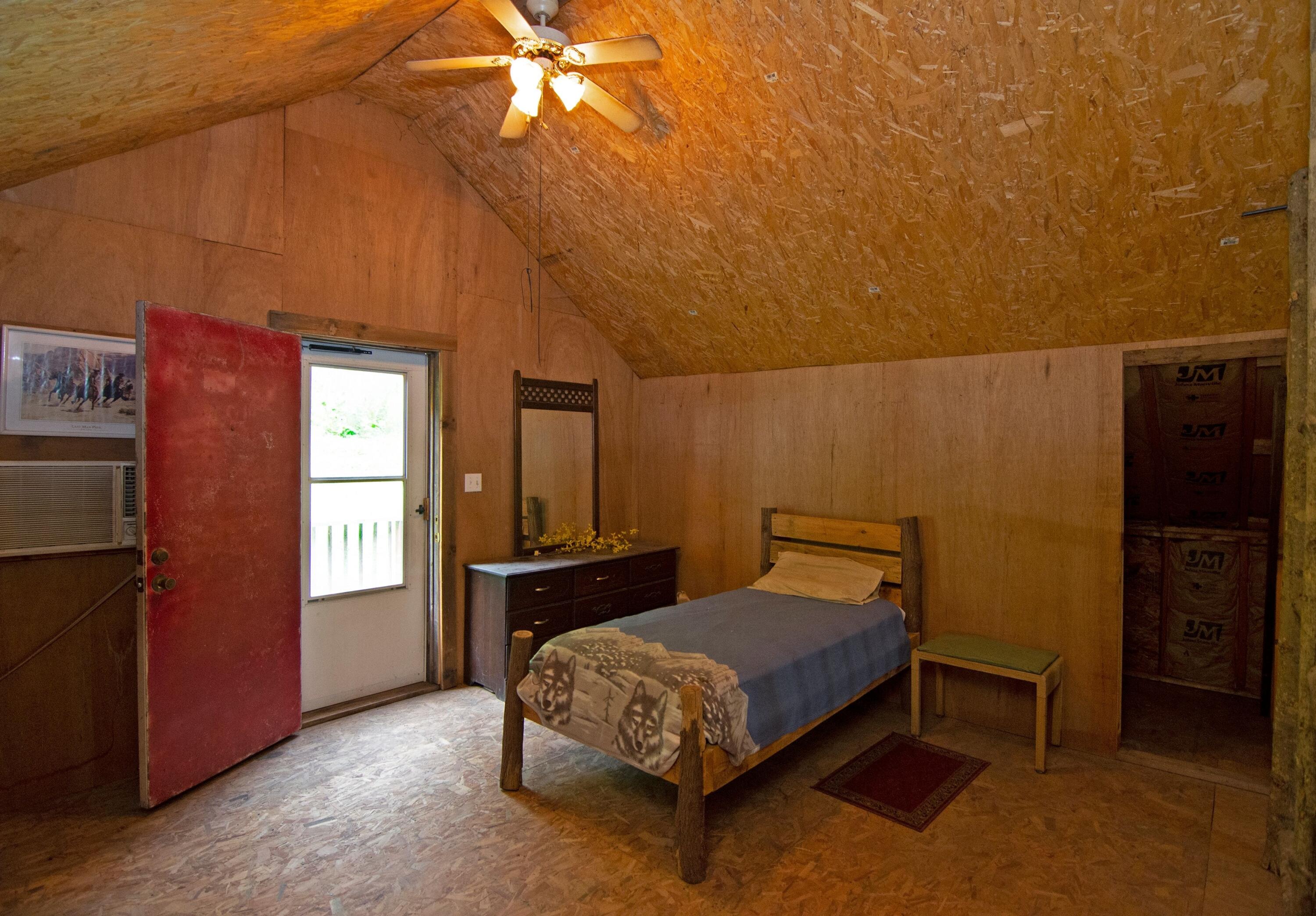 2319 New River Road Hinton, WV 25951 - Photo 29 of 31 Gallery Image 29