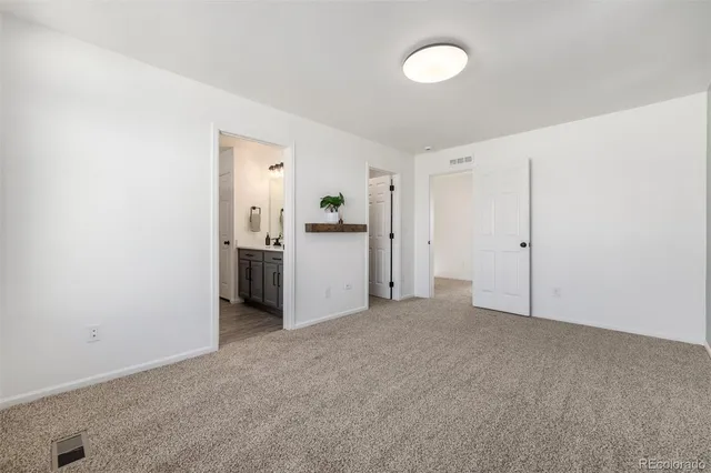 $2,900 | 26116 East Byers Place, Aurora, CO 80018