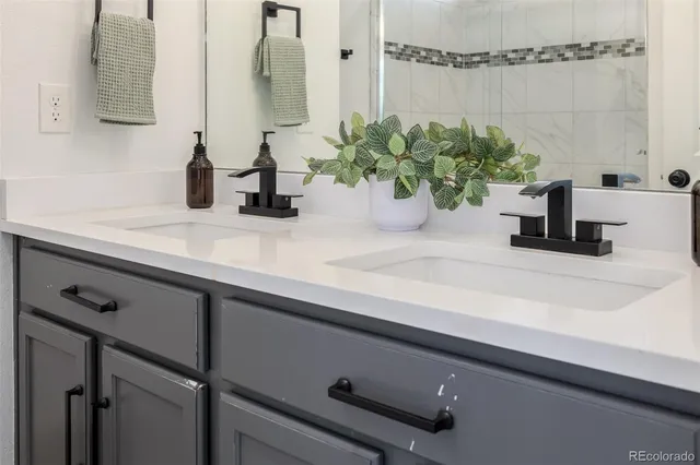 $2,900 | 26116 East Byers Place, Aurora, CO 80018