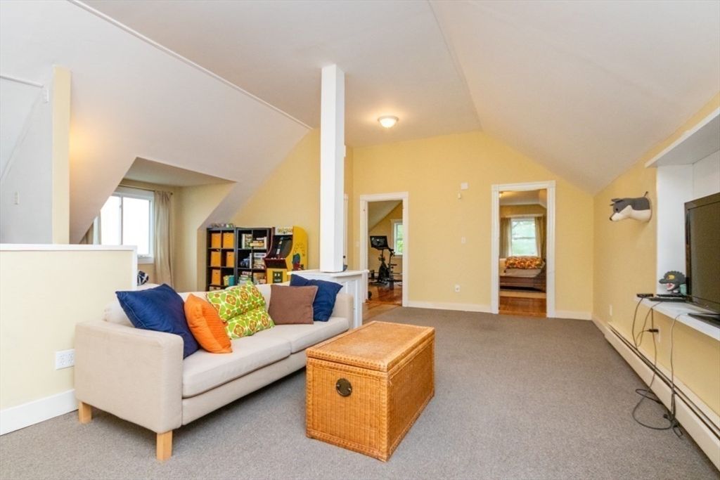 15 Dundee Road Quincy, MA 02171 - Photo 28 of 40 Gallery Image 28