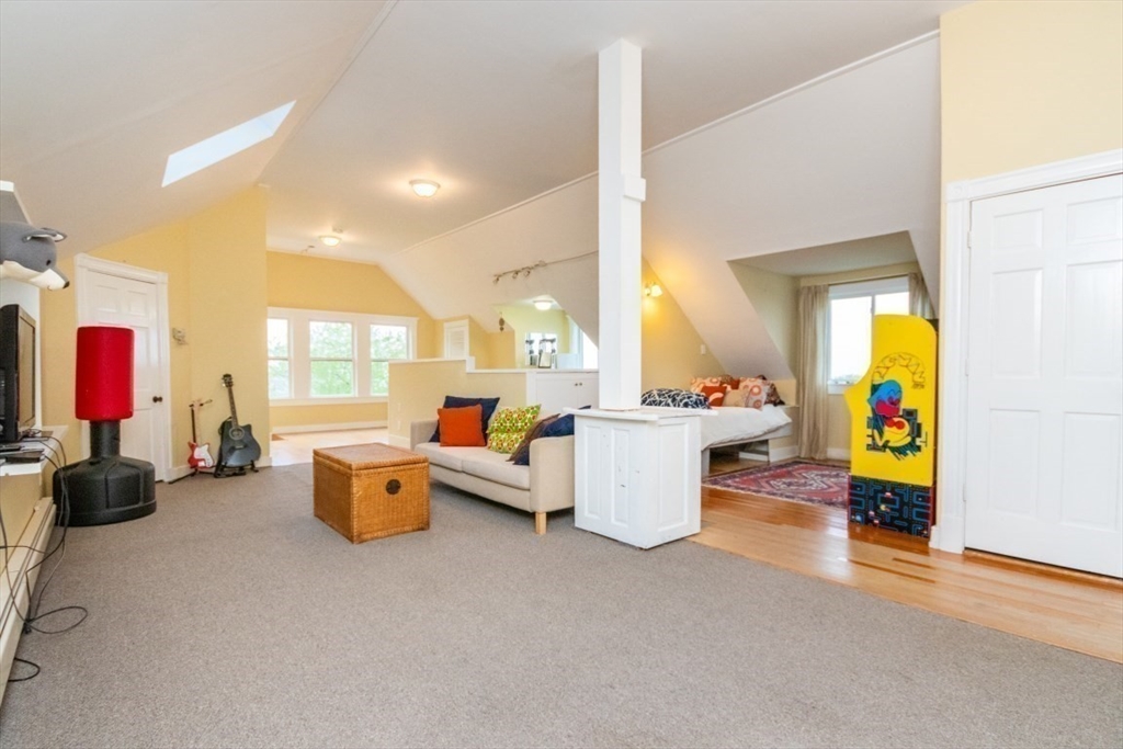 15 Dundee Road Quincy, MA 02171 - Photo 29 of 40 Gallery Image 29