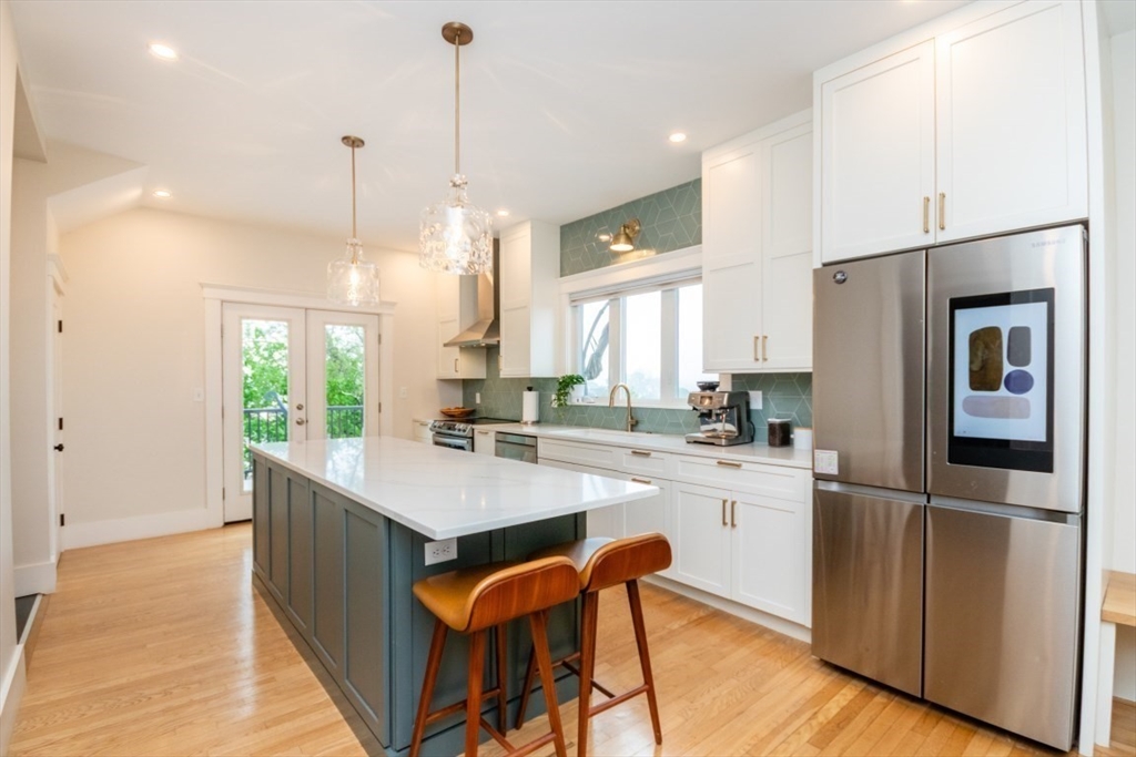 15 Dundee Road Quincy, MA 02171 - Photo 6 of 40 Gallery Image 6