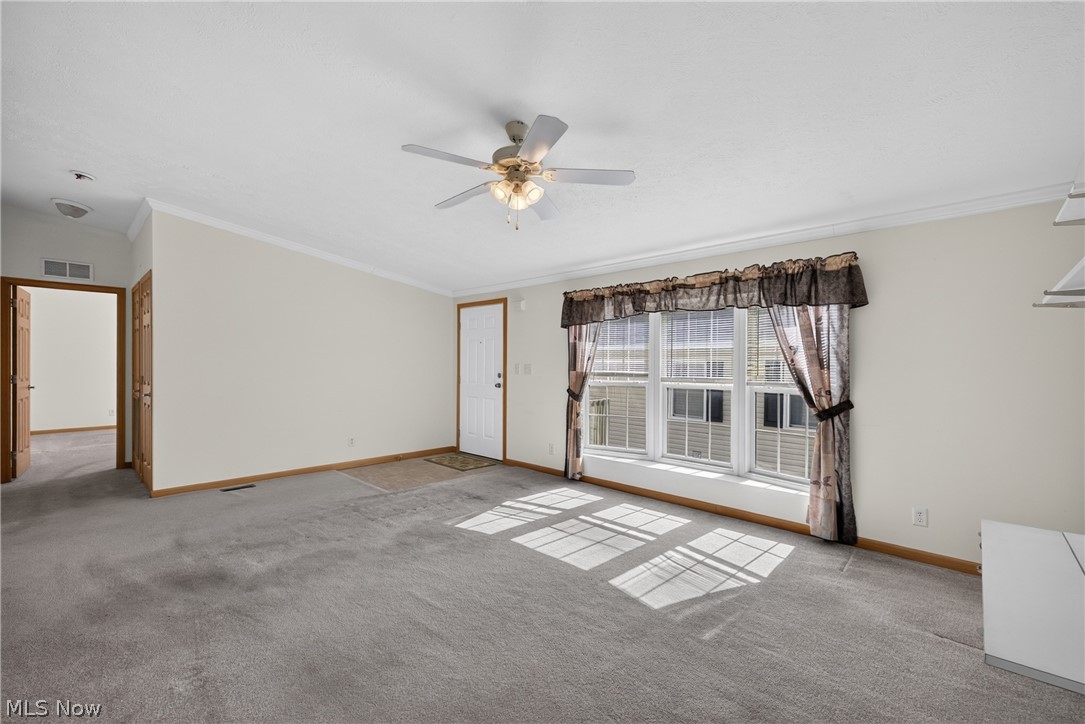 668 Woodlawn Road Chardon, OH 44024 - Photo 4 of 29