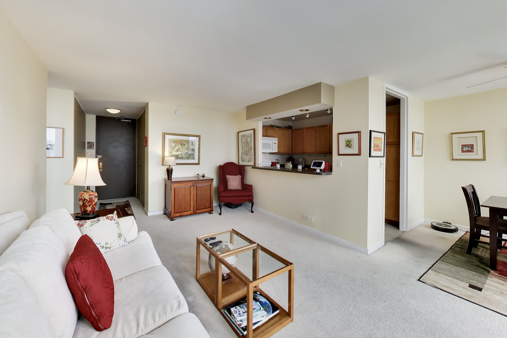 655 West Irving Park Road, Unit 1915 Chicago, IL 60613 - Photo 4 of 31