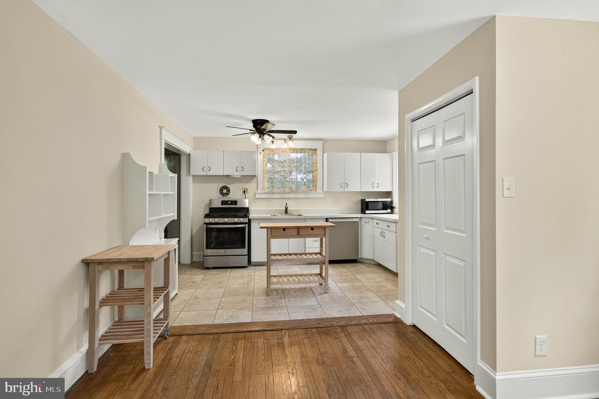 113 South Valley Road Paoli, PA 19301 - Photo 15 of 39 Kitchen
