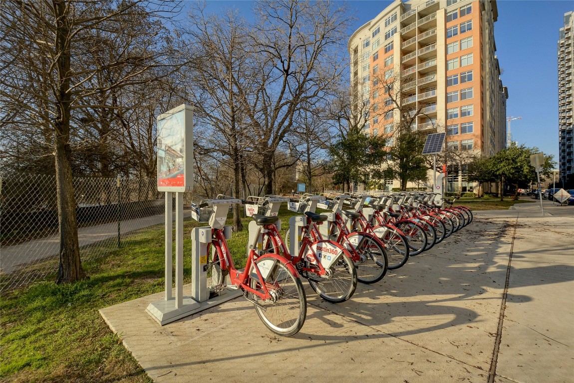 40 North Interstate Highway 35, Unit 6B3 Austin, TX 78701 - Photo 22 of 32 a view of bike storage next to a building