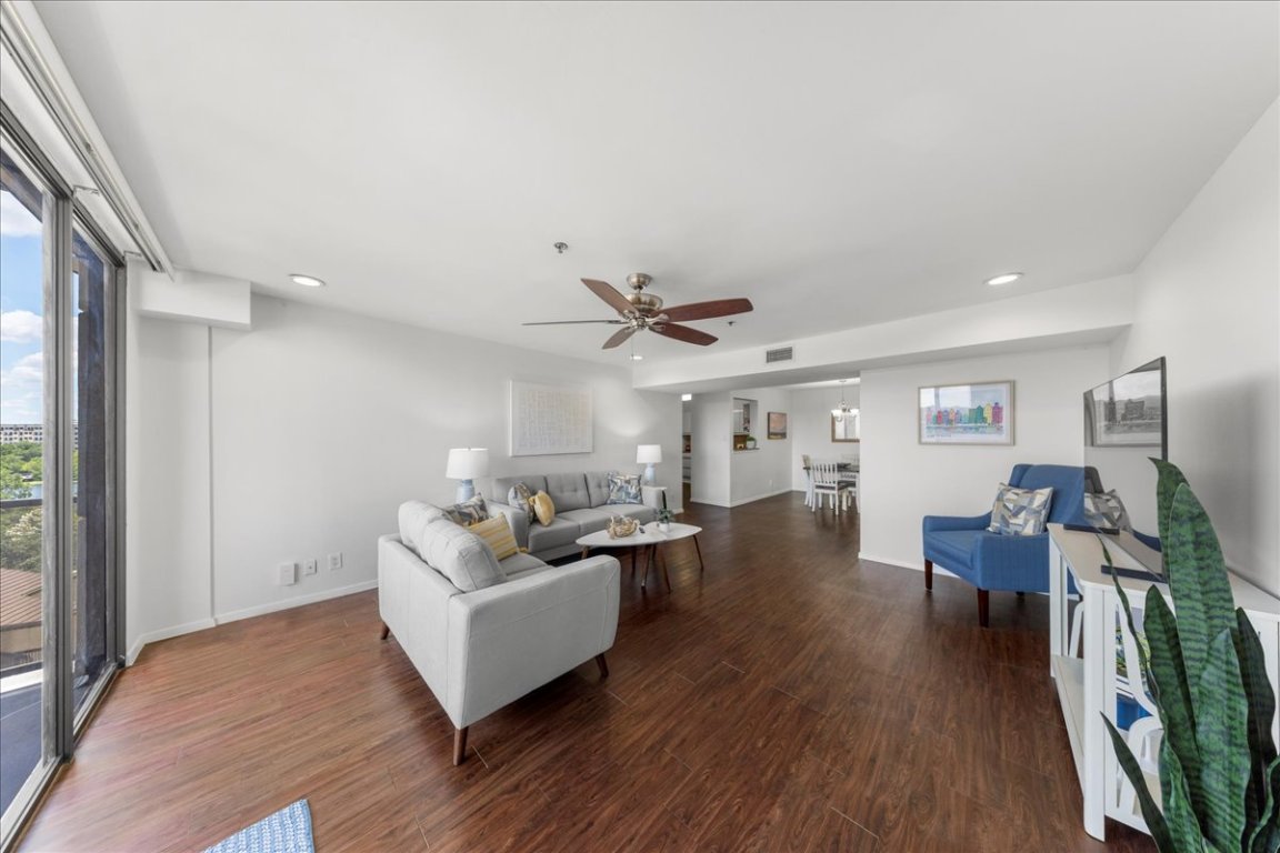 40 North Interstate Highway 35, Unit 6B3 Austin, TX 78701 - Photo 32 of 32 a living room with furniture and a wooden floor
