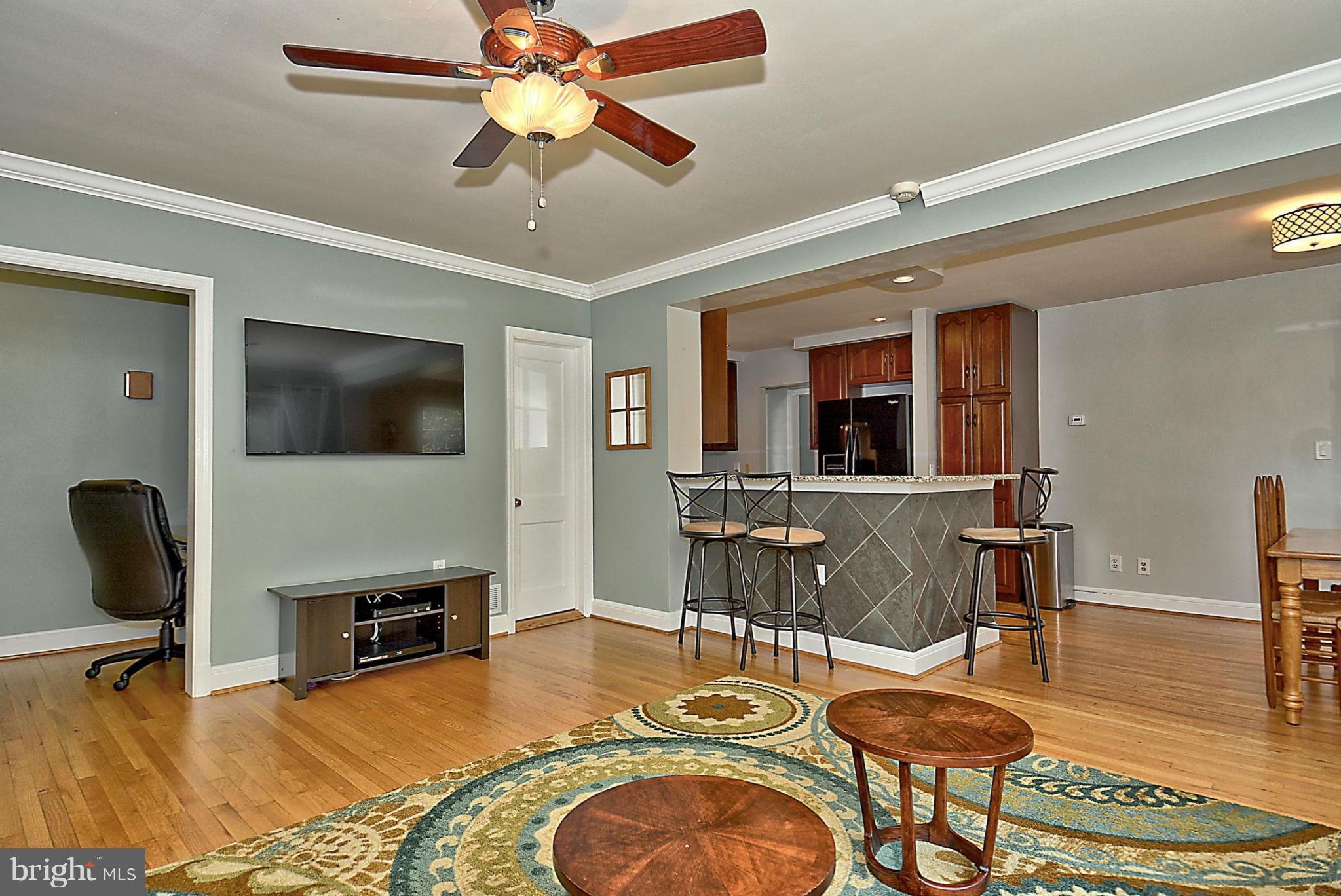 9901 Indian Lane Silver Spring, MD 20901 - Photo 12 of 27 Family Room