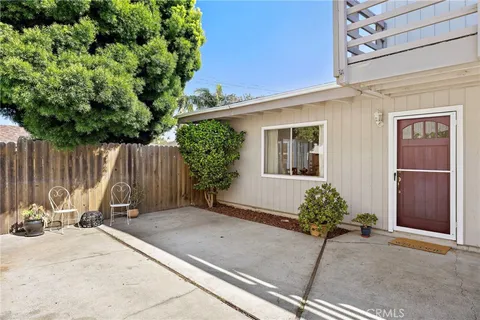 $1,699,000 | 685 Center Street, Costa Mesa, CA 92627