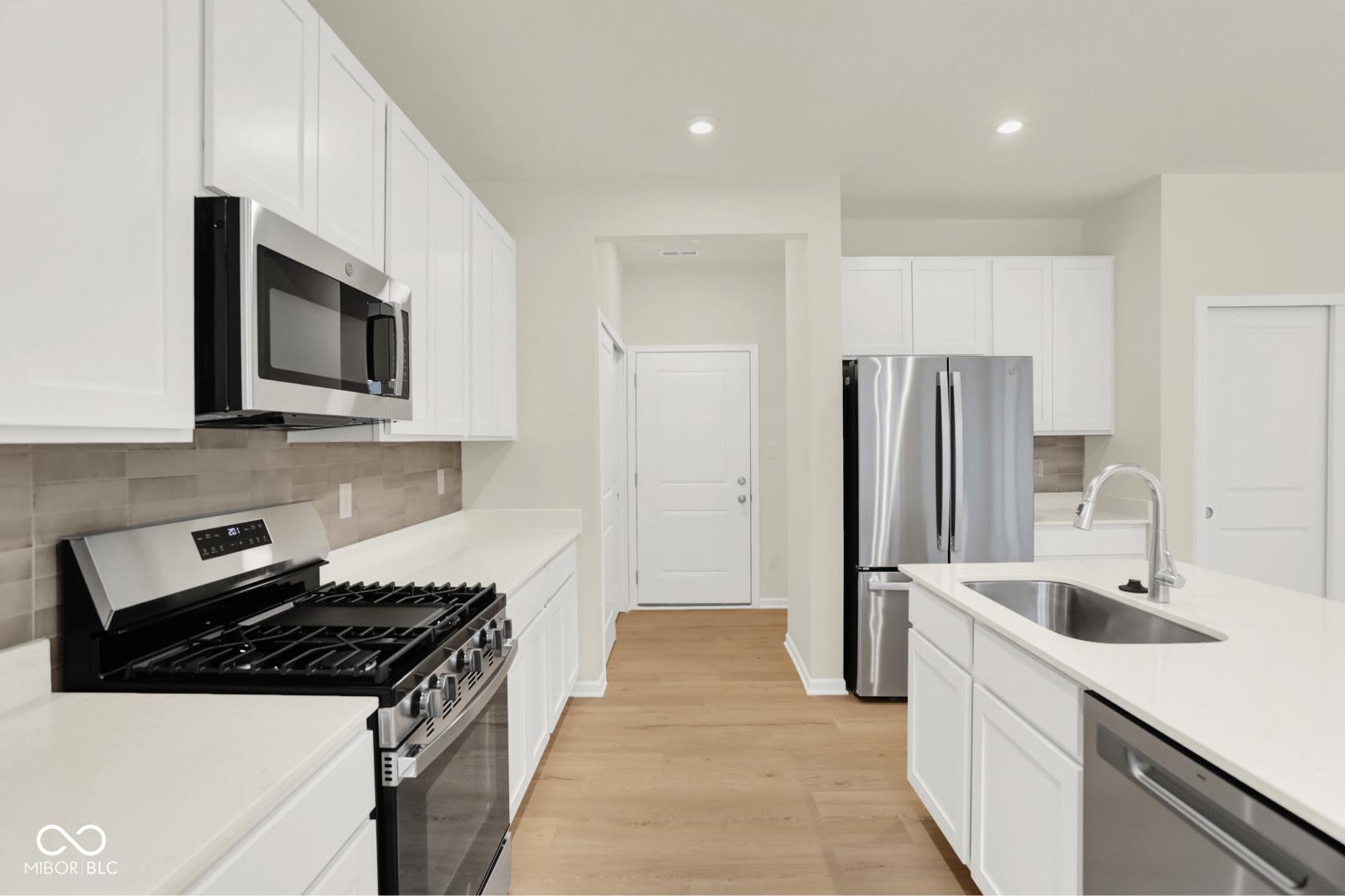 1479 Mahoning Road Sheridan, IN 46069 - Photo 2 of 54