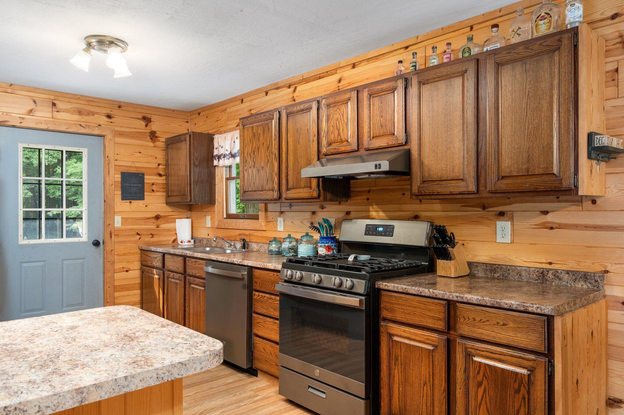 5925 King Road Lewiston, MI 49756 - Photo 11 of 41 Gallery Image 11