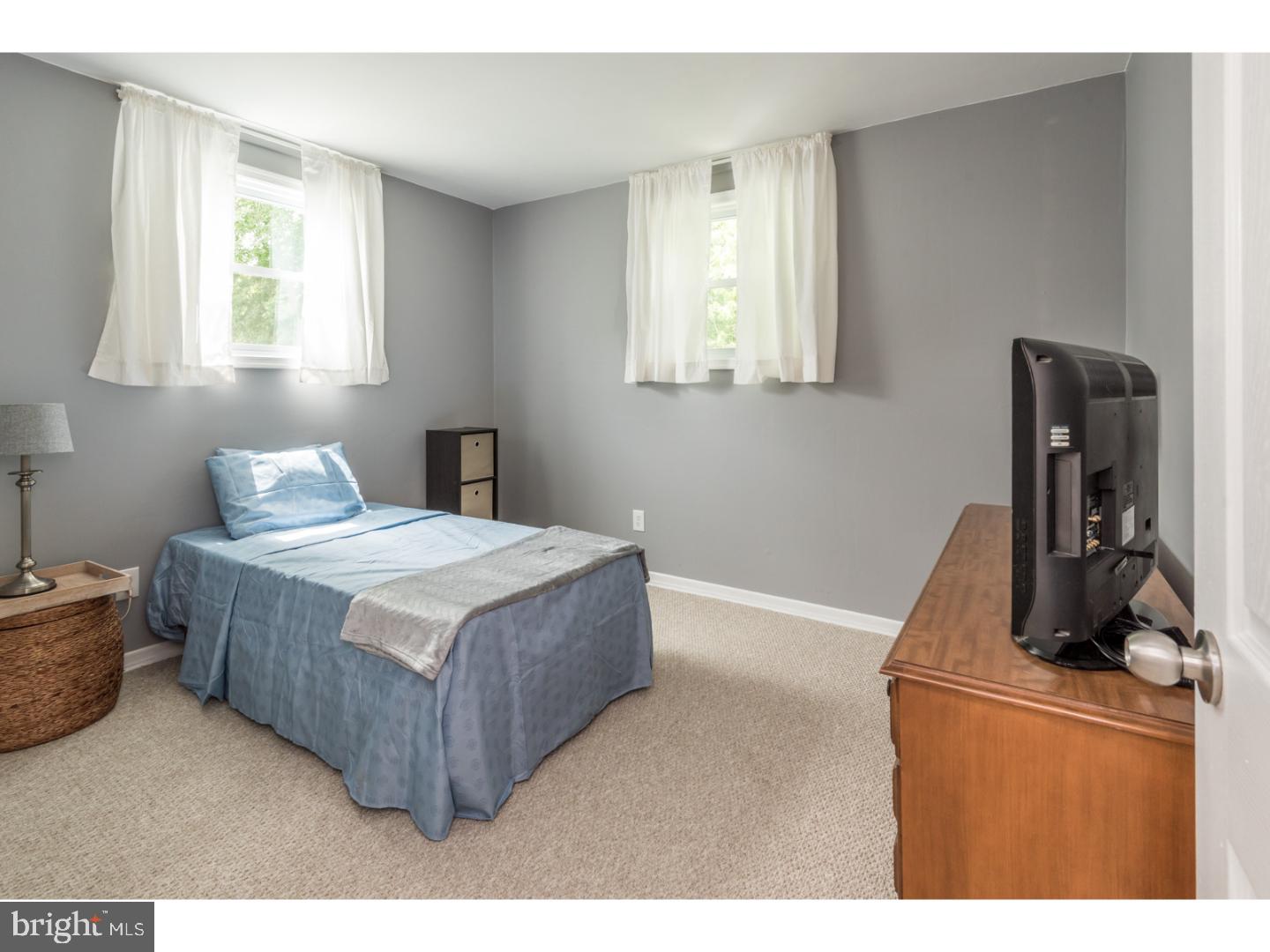 2882 Senak Road Abington, PA 19001 - Photo 18 of 22 Bedroom 3