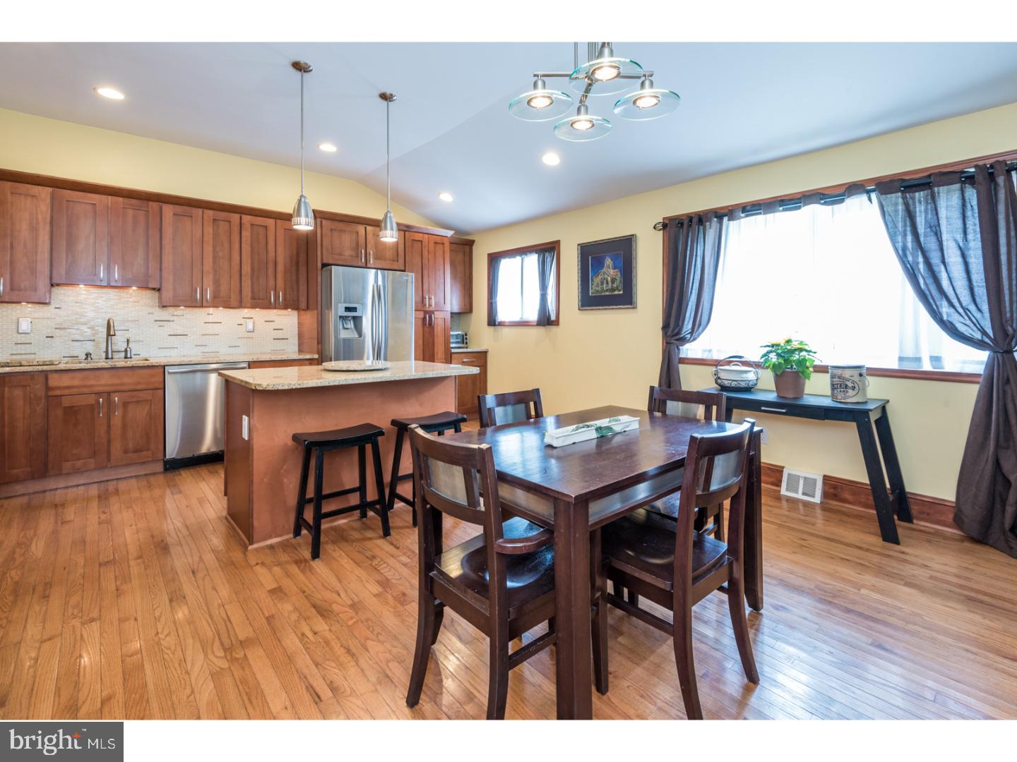 2882 Senak Road Abington, PA 19001 - Photo 9 of 22 Kitchen