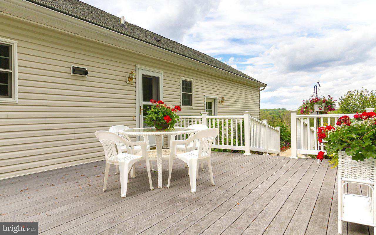 18750 Vernon Road White Hall, MD 21161 - Photo 21 of 30 Maintenance free deck