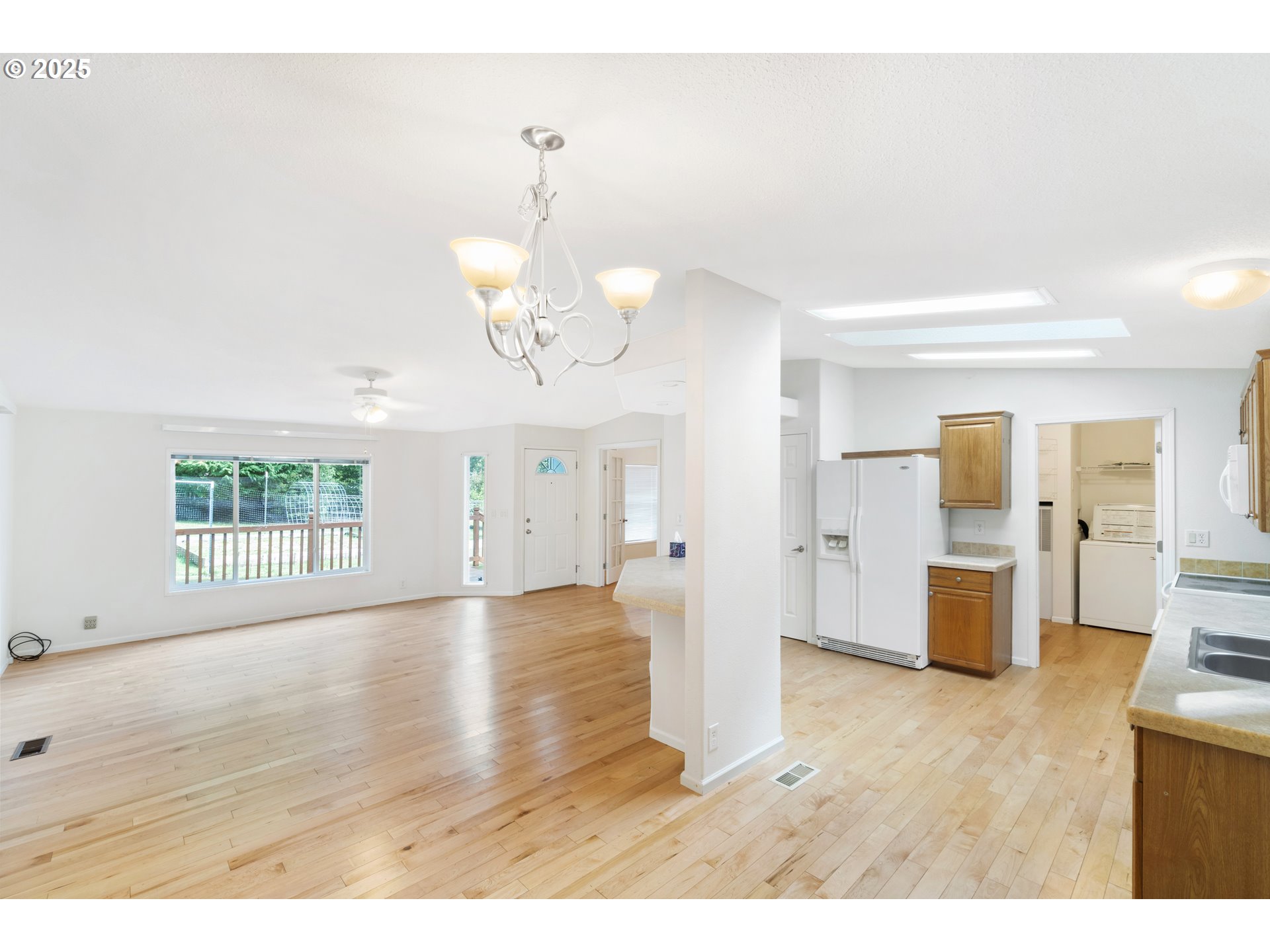 41920 Park Road Port Orford, OR 97465 - Photo 4 of 18 a view of an empty room and window
