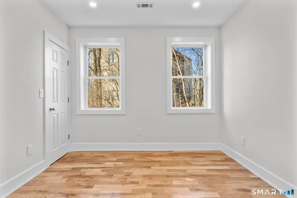 $2,800 | 54 Plaza Avenue, Unit 1, Waterbury, CT 06710