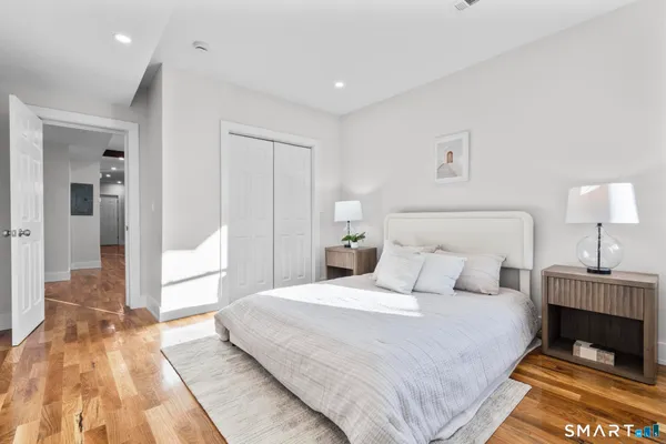 $2,800 | 54 Plaza Avenue, Unit 1, Waterbury, CT 06710