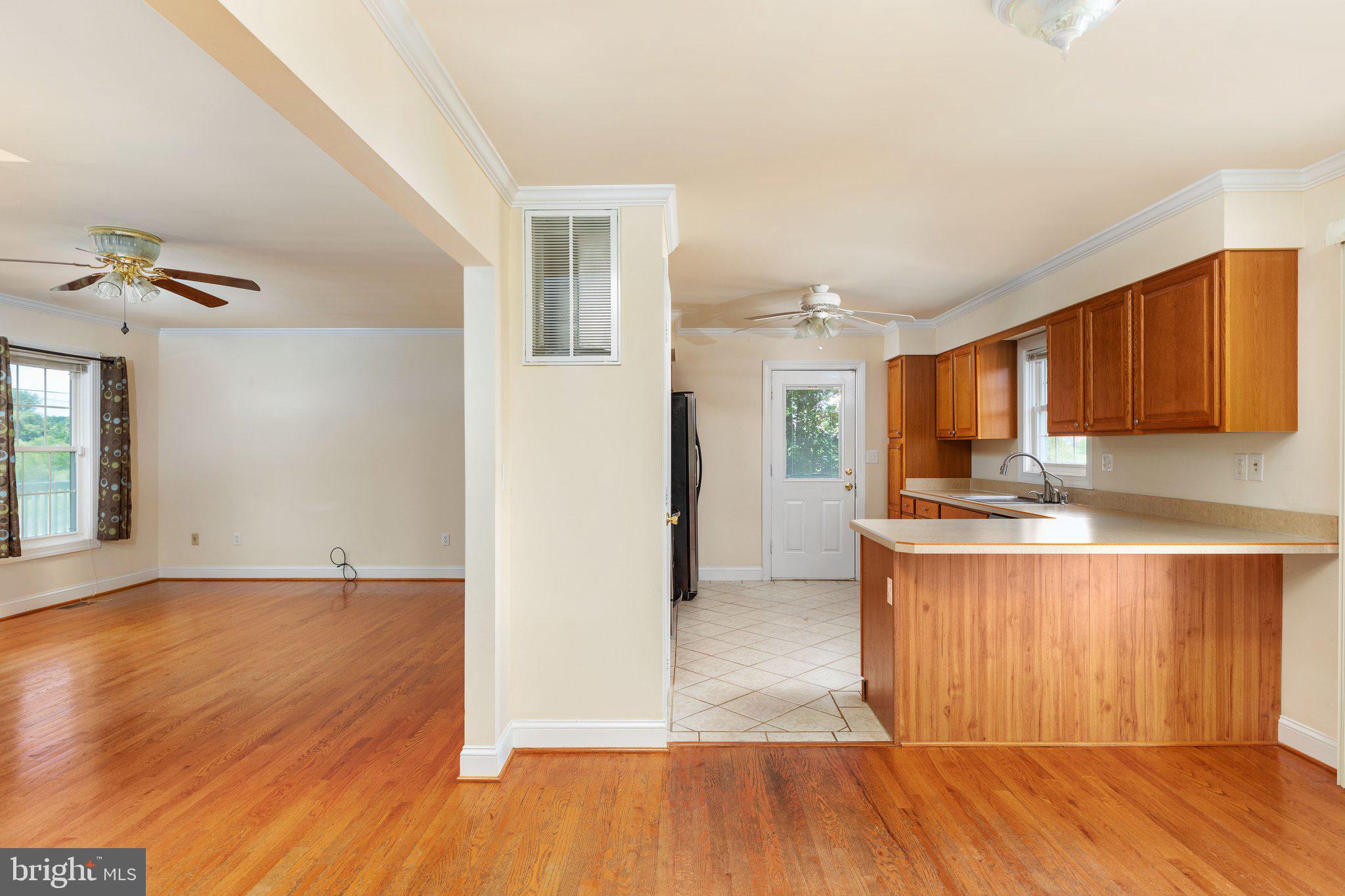 1789 Double Church Road Stephens City, VA 22655 - Photo 7 of 56 Gallery Image 7