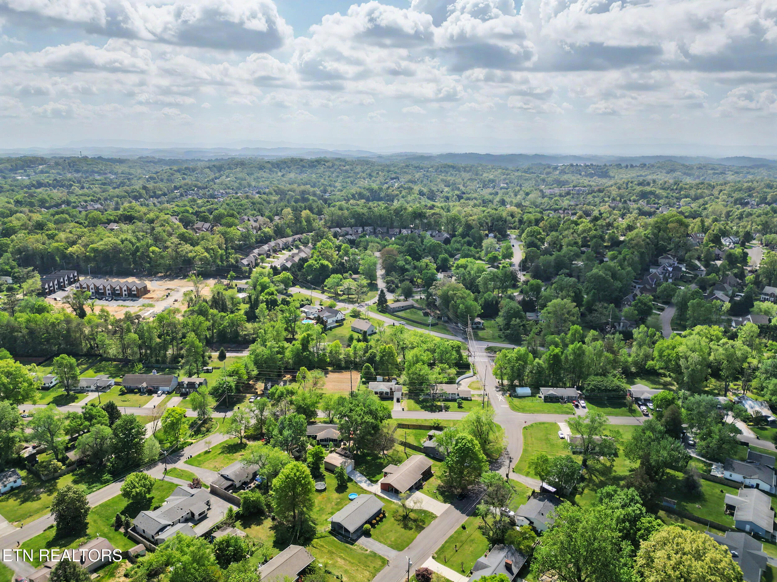752 Cessna Road Knoxville, TN 37919 - Photo 40 of 44 43_10