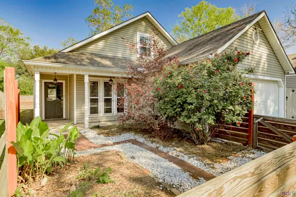 $1,800 | 9221 Fox Run Avenue, Baton Rouge, LA 70808