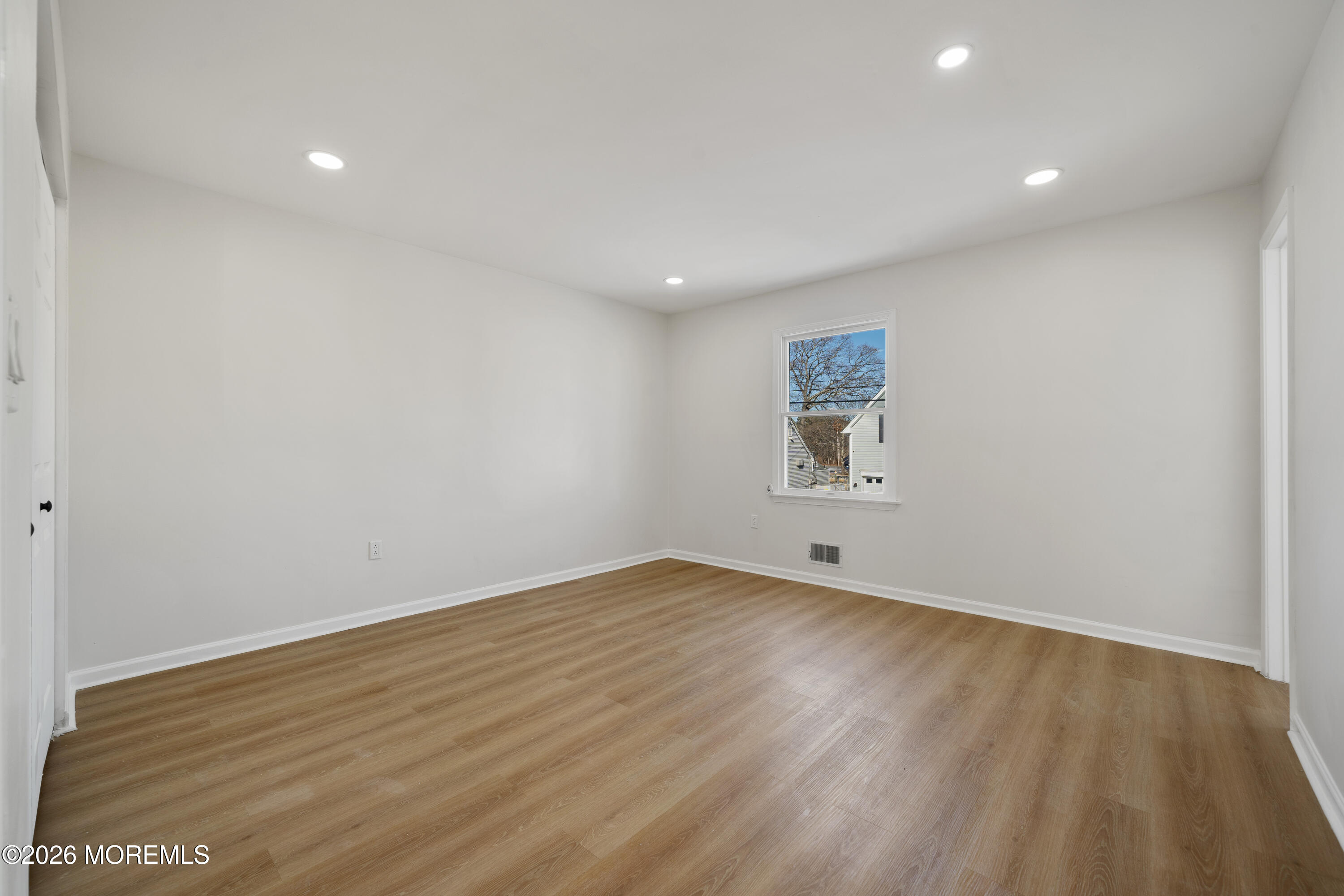 21 Queen Ann Road Brick, NJ 08723 - Photo 27 of 43 SEV07089