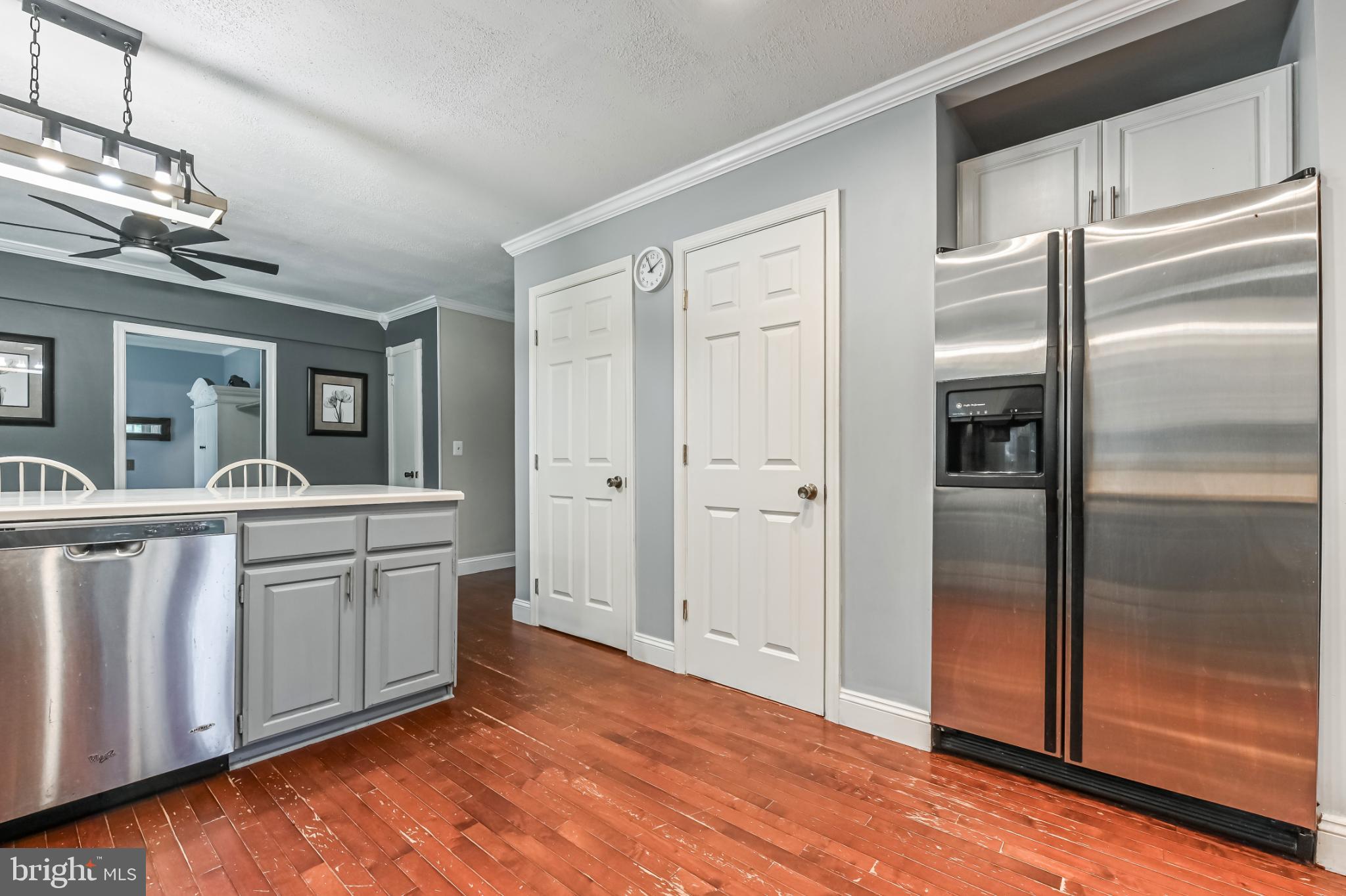26698 Arcadia Shores Road Easton, MD 21601 - Photo 12 of 71 Modern kitchen with sleek finishes.