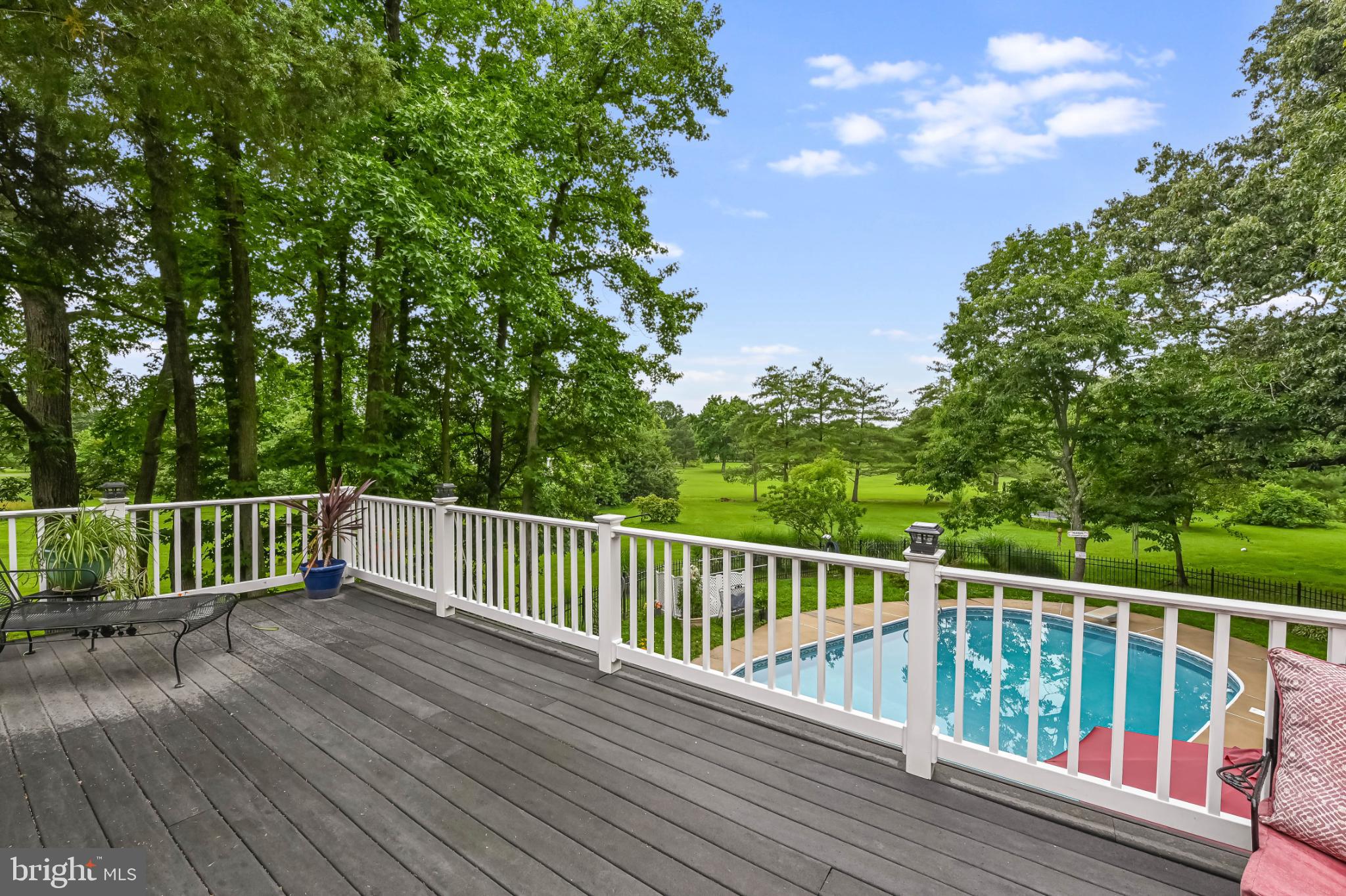 26698 Arcadia Shores Road Easton, MD 21601 - Photo 28 of 71 a view of balcony with wooden floor and fence