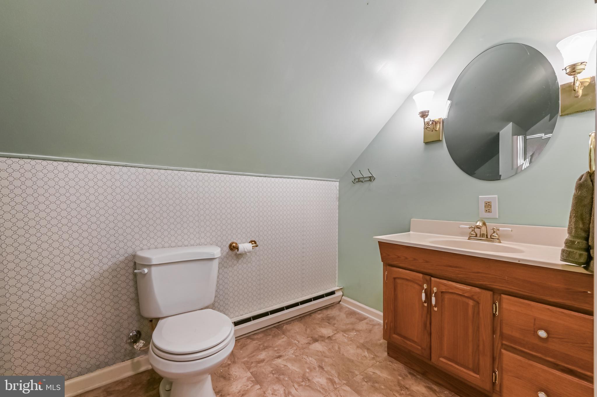 26698 Arcadia Shores Road Easton, MD 21601 - Photo 47 of 71 Charming attic bathroom with elegant details.
