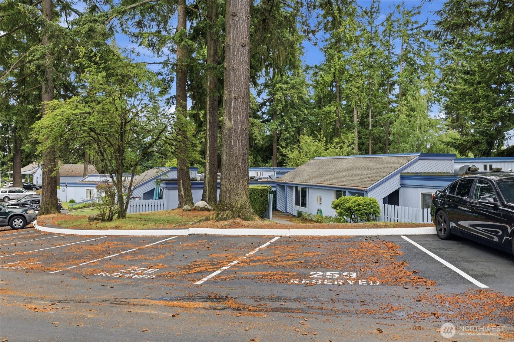 4308 Northeast Sunset Boulevard, Unit V3 Renton, WA 98059 - Photo 23 of 35
