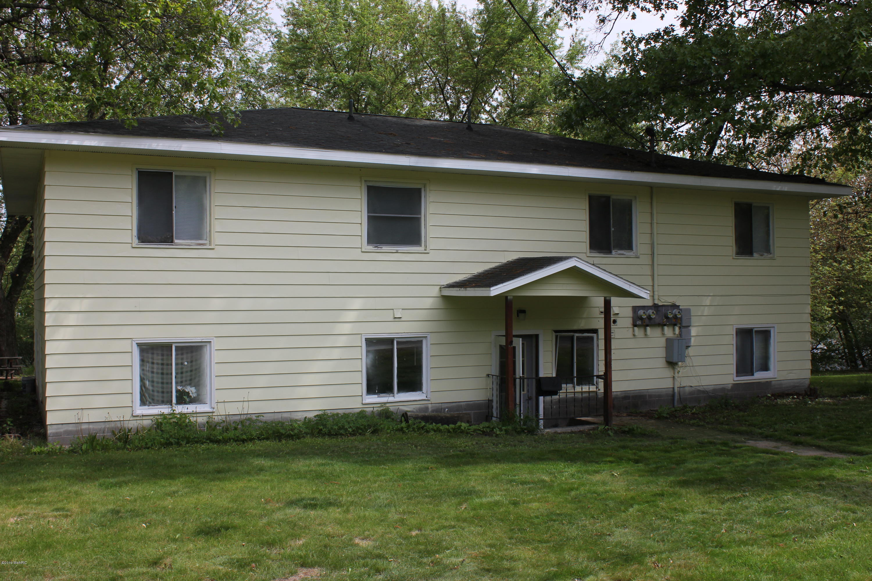 1500 Carr Road Muskegon, MI 49442 - Photo 3 of 14 IMG_0906