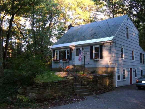 545 Main Dunstable Road Nashua, NH 03062 - Photo 1 of 2