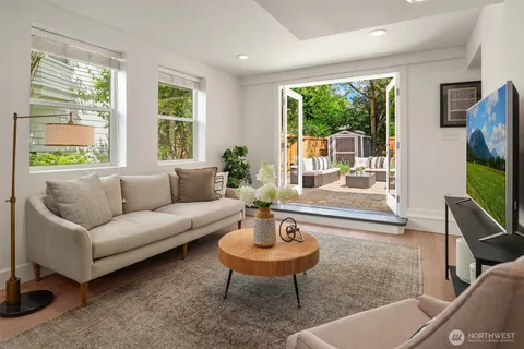 $925,000 | 830 Northeast 59th Street, Seattle, WA 98105