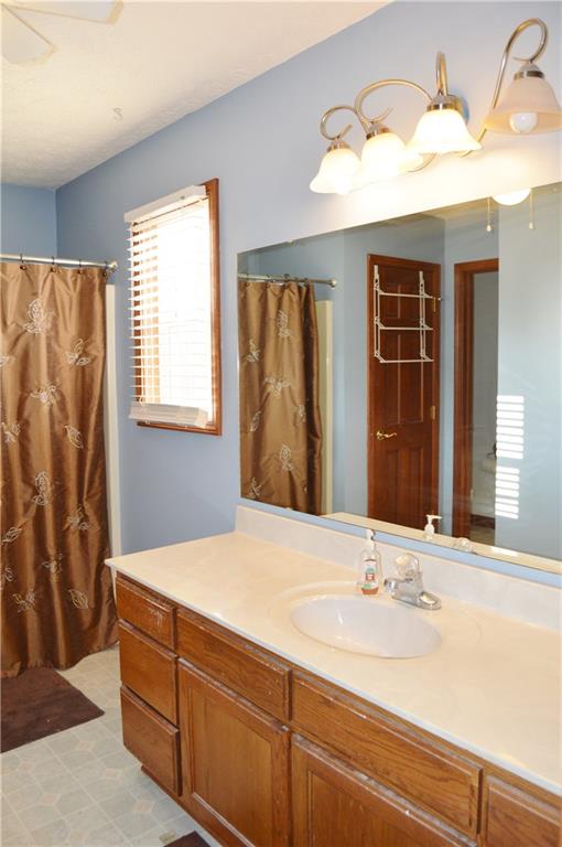 1182 Oak Leaf Road Franklin, IN 46131 - Photo 22 of 29
