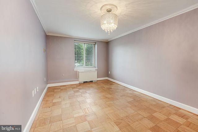 $260,000 | 3000 Spout Run Parkway, Unit A106, Arlington, VA 22201