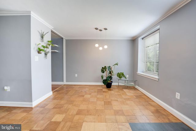 $260,000 | 3000 Spout Run Parkway, Unit A106, Arlington, VA 22201