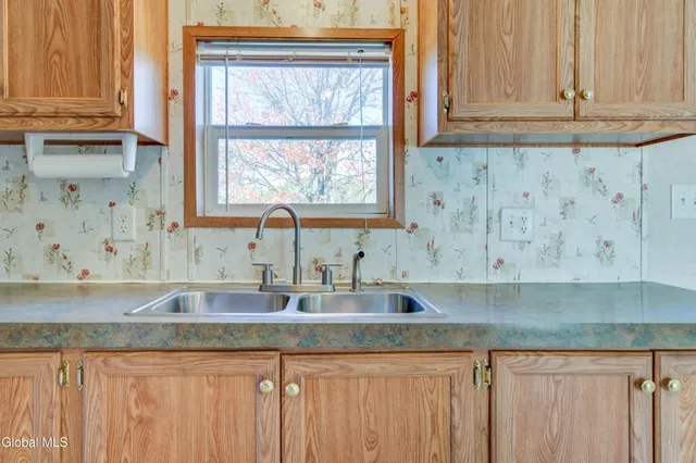 $249,000 | 141 West Lykers Road, Root, NY 13317