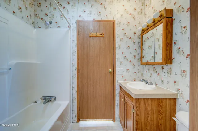 $249,000 | 141 West Lykers Road, Root, NY 13317