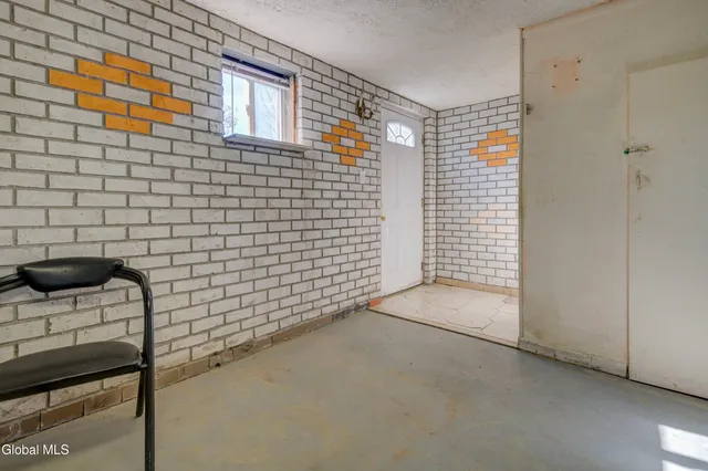 $249,000 | 141 West Lykers Road, Root, NY 13317