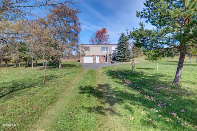 $249,000 | 141 West Lykers Road, Root, NY 13317