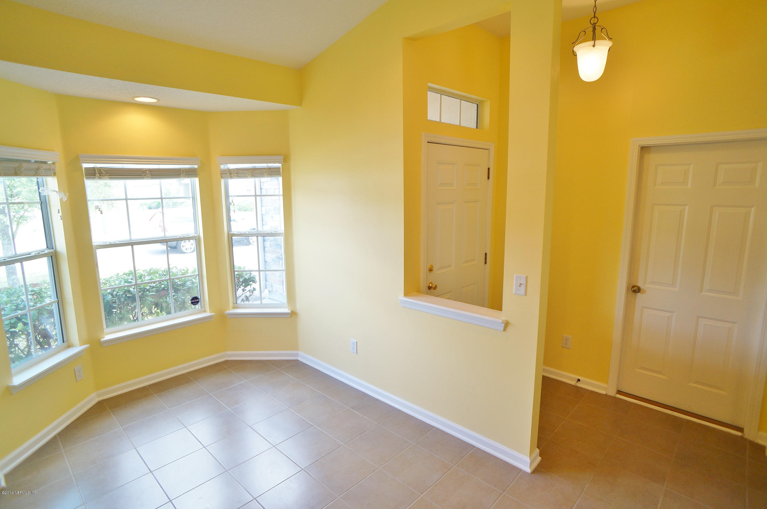 5846 Round Table Road Jacksonville, FL 32254 - Photo 5 of 23 DSC02422