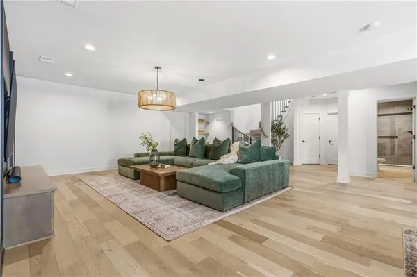 $1,390,000 | 16920 Rosehill Street, Overland Park, KS 66221