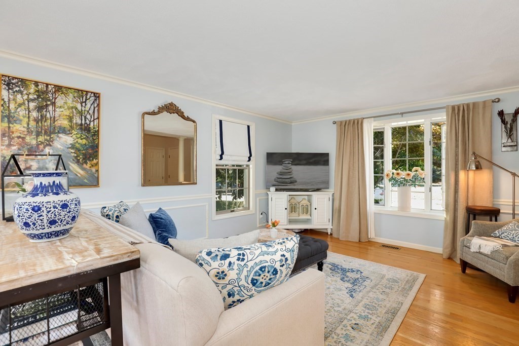 8 Upton Lane Boxford, MA 01921 - Photo 8 of 41