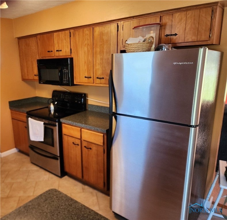 4231 Pickle Road Oregon, OH 43616 - Photo 10 of 26 Gallery Image 10