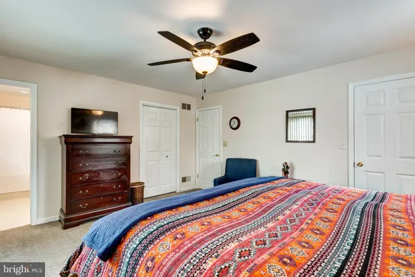 a view of a workspace with furniture